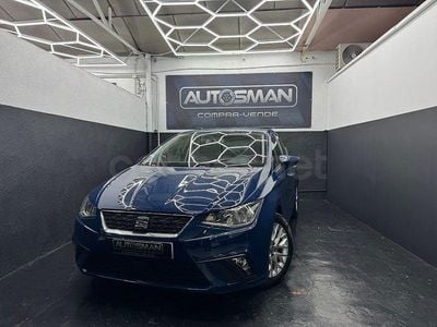 Usado Seat Ibiza Style 90 CV (66 kW) 2018 Azul Utilitario