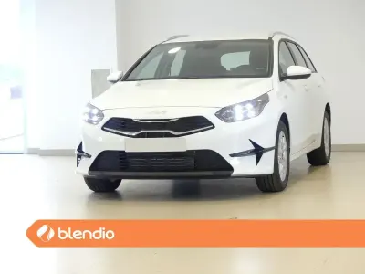 Usado Kia Ceed 136 CV (100 kW) 2024 Blanco Utilitario