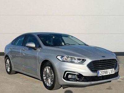 Usado Ford Mondeo Titanium 187 CV (137 kW) 2021 Gris Berlina