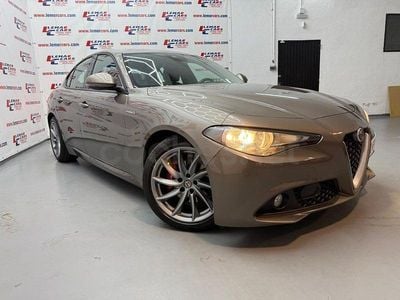 Usado Alfa Romeo Giulia Super 150 CV (110 kW) 2017 Beige Berlina