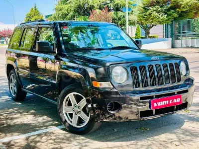 Usado Jeep Patriot Limited 140 CV (102 kW) 2009 Negro SUV