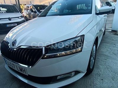 Blanco Usado 2021 Skoda Fabia Ambition Berlina | 12.900 € (Precio justo)