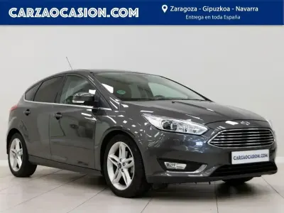 Usado Ford Focus Titanium 125 CV (91 kW) 2017 Gris Berlina