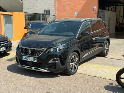 Usado Peugeot 5008 GT-line 120 CV (88 kW) 2017 Negro SUV