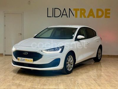 Usado Ford Focus Trend 120 CV (88 kW) 2022 Blanco Berlina