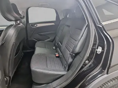 Usado Renault Arkana Zen 140 CV (102 kW) 2022 Negro SUV