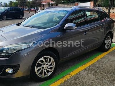 Gris / plata Usado 2012 Renault Mégane GrandTour Dynamique Familiar | 6900 € (Un poco caro)