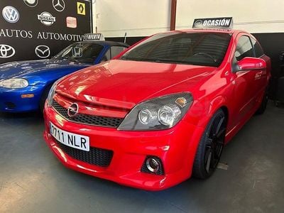 Usado Opel Astra GTC OPC 240 HP (176 kW) 2006 Vermelho Sedan