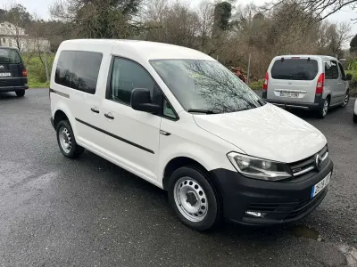 Usado VW Caddy Business 122 CV (89 kW) 2017 Blanco Monovolumen