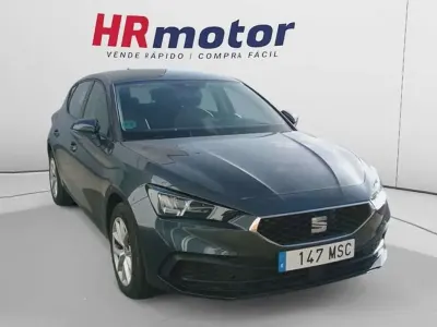 Usado Seat Leon Style 111 CV (81 kW) 2024 Azul Utilitario