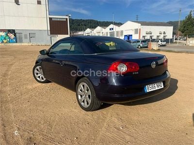 Usado VW Eos 122 CV (89 kW) 2009 Negro Descapotable