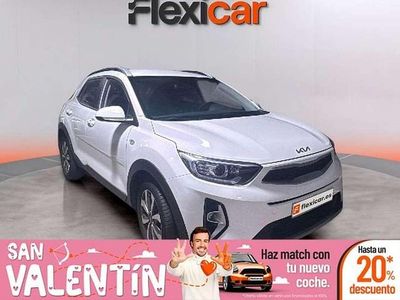 Usado Kia Stonic 84 CV (61 kW) 2022 Blanco SUV