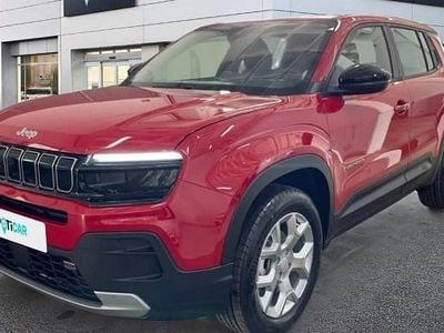 Begagnad Jeep Avenger Altitude 101 HK (74 kW) 2024 Röd SUV