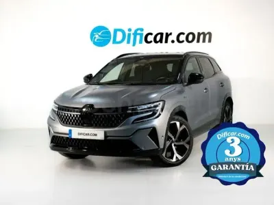 Usado Renault Austral Techno Esprit Alpine 158 CV (116 kW) 2023 Gris / plata SUV