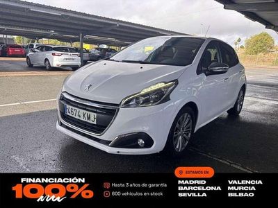 Usado Peugeot 208 Style 82 CV (60 kW) 2018 Blanco Utilitario