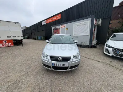 Usado VW Polo Match 70 CV (51 kW) 2006 Gris / plata Utilitario
