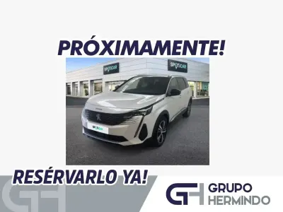 Käytetty Peugeot 5008 Allure 130 HP (95 kW) 2021 Valkoinen Katumaasturi