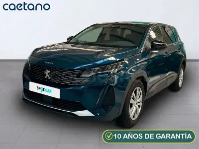 Usado Peugeot 5008 Active 130 CV (95 kW) 2022 Azul SUV