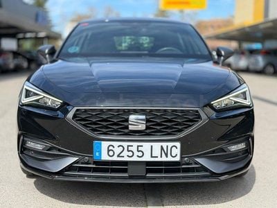 Usado Seat Leon FR 150 CV (110 kW) 2021 Negro Berlina