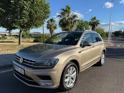 Usado VW Tiguan Sportline 150 CV (110 kW) 2017 Beige SUV