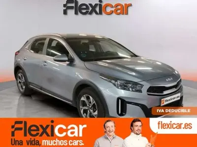 Usado Kia XCeed 120 CV (88 kW) 2023 Gris SUV