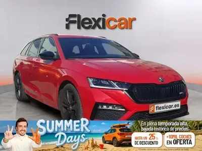 Usado Skoda Octavia RS 245 CV (180 kW) 2024 Rojo Familiar