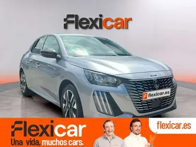 Usado Peugeot 208 Allure 101 CV (74 kW) 2025 Gris Utilitario