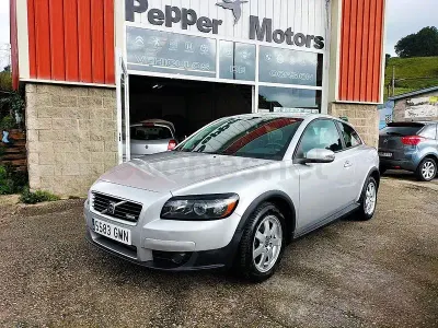 Usado Volvo C30 R-Design 136 CV (100 kW) 2009 Gris / plata Utilitario