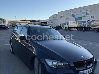 Usado BMW 320 163 CV (119 kW) 2008 Azul Familiar