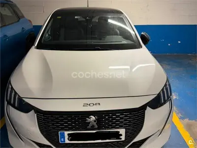 Usado Peugeot 208 GT-line 130 CV (95 kW) 2020 Blanco Utilitario