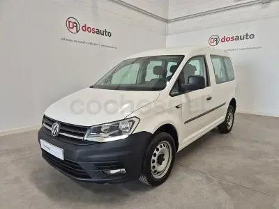 Usado VW Caddy Trendline 122 CV (89 kW) 2020 Blanco Monovolumen