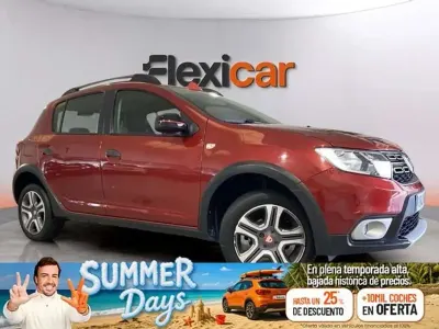 Usado Dacia Sandero Essentiel 90 CV (66 kW) 2019 Burdeos Utilitario