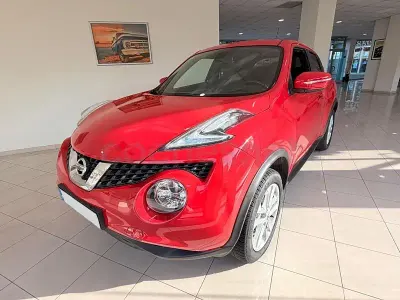 Usado Nissan Juke N-Connecta 110 CV (80 kW) 2017 Rojo SUV