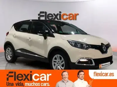 Begagnad Renault Captur Version S 120 HK (88 kW) 2017 Beige SUV