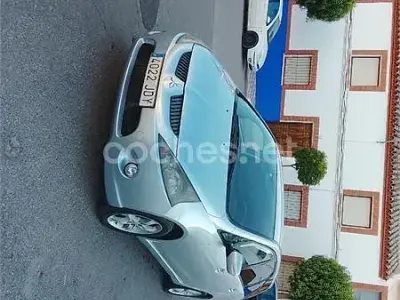 Usado Mitsubishi Grandis Intense+ 136 CV (100 kW) 2006 Gris / plata Monovolumen