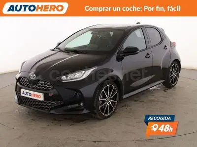 Usado Toyota Yaris Hybrid Sport 130 CV (95 kW) 2024 Negro Berlina