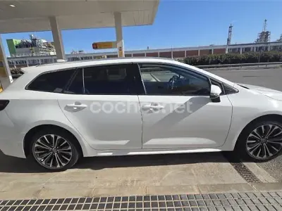Usado Toyota Corolla Sport 140 CV (102 kW) 2023 Blanco Familiar