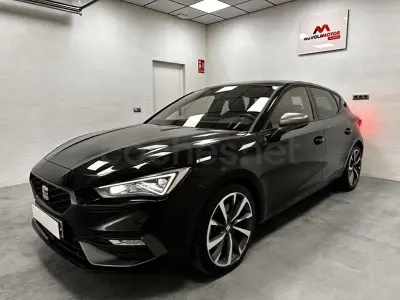 Usado Seat Leon FR 150 CV (110 kW) 2021 Negro Berlina