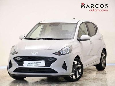 Usado Hyundai i10 64 CV (47 kW) 2025 Gris Utilitario