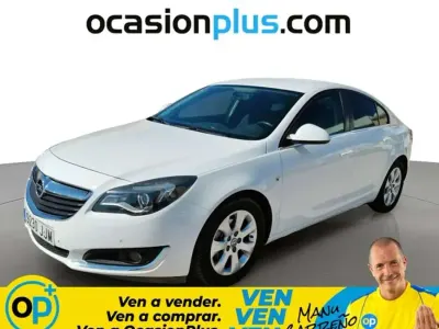 Usado Opel Insignia Selective 136 CV (100 kW) 2015 Blanco Berlina