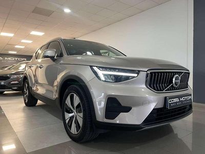 Usado Volvo XC40 Core 211 CV (155 kW) 2023 Beige SUV
