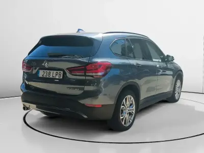 Usado BMW X1 Advantage 136 CV (100 kW) 2021 Gris SUV