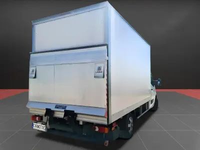 Usado Nissan Interstar 165 CV (121 kW) 2024 Blanco Van