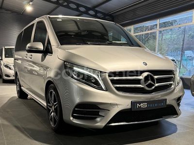 Gris / plata Usado 2017 Mercedes V220 Monovolumen | 54.900 €