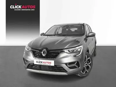 Usado Renault Arkana Techno 140 CV (102 kW) 2023 Gris SUV