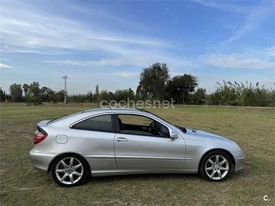 Gris / plata Usado 2003 Mercedes C220 Berlina | 2700 € (Precio justo)