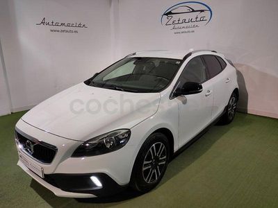 Blanco Usado 2017 Volvo V40 CC Familiar | 13.750 € (Precio justo)