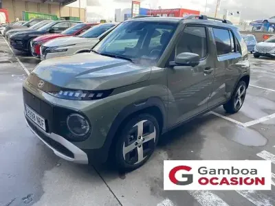 Usado Hyundai Inster 85 kW (116 CV) 2025 Verde Utilitario