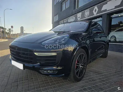 Usado Porsche Cayenne Turbo 520 CV (382 kW) 2015 Negro SUV