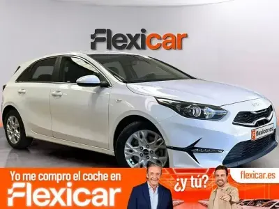 Usado Kia Ceed 136 CV (100 kW) 2023 Blanco Utilitario